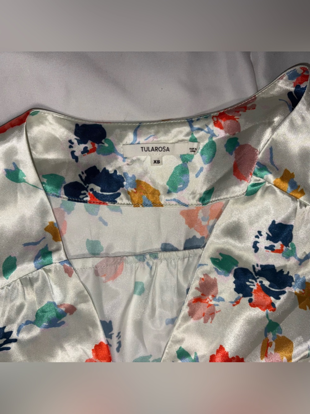 TULAROSA Maxi Adjustable Wrap Dress Bloom XL Satin Silky Floral Short Sleeve - Picture 4 of 8